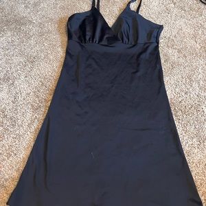 Black skimming slip shape wear